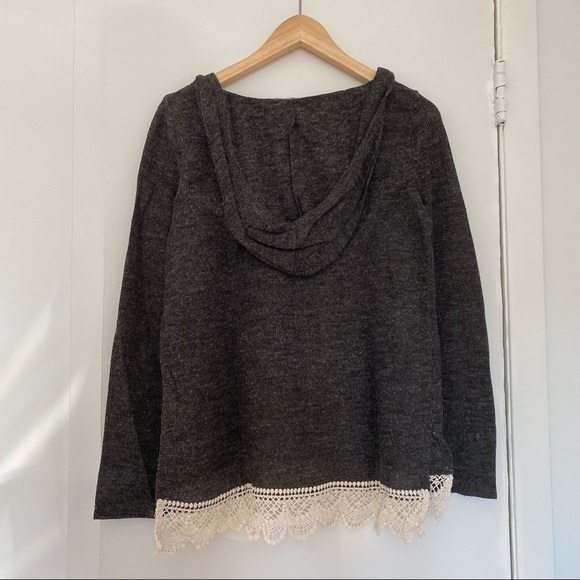 Hooded Grey Knit Top - Picture 3 of 4
